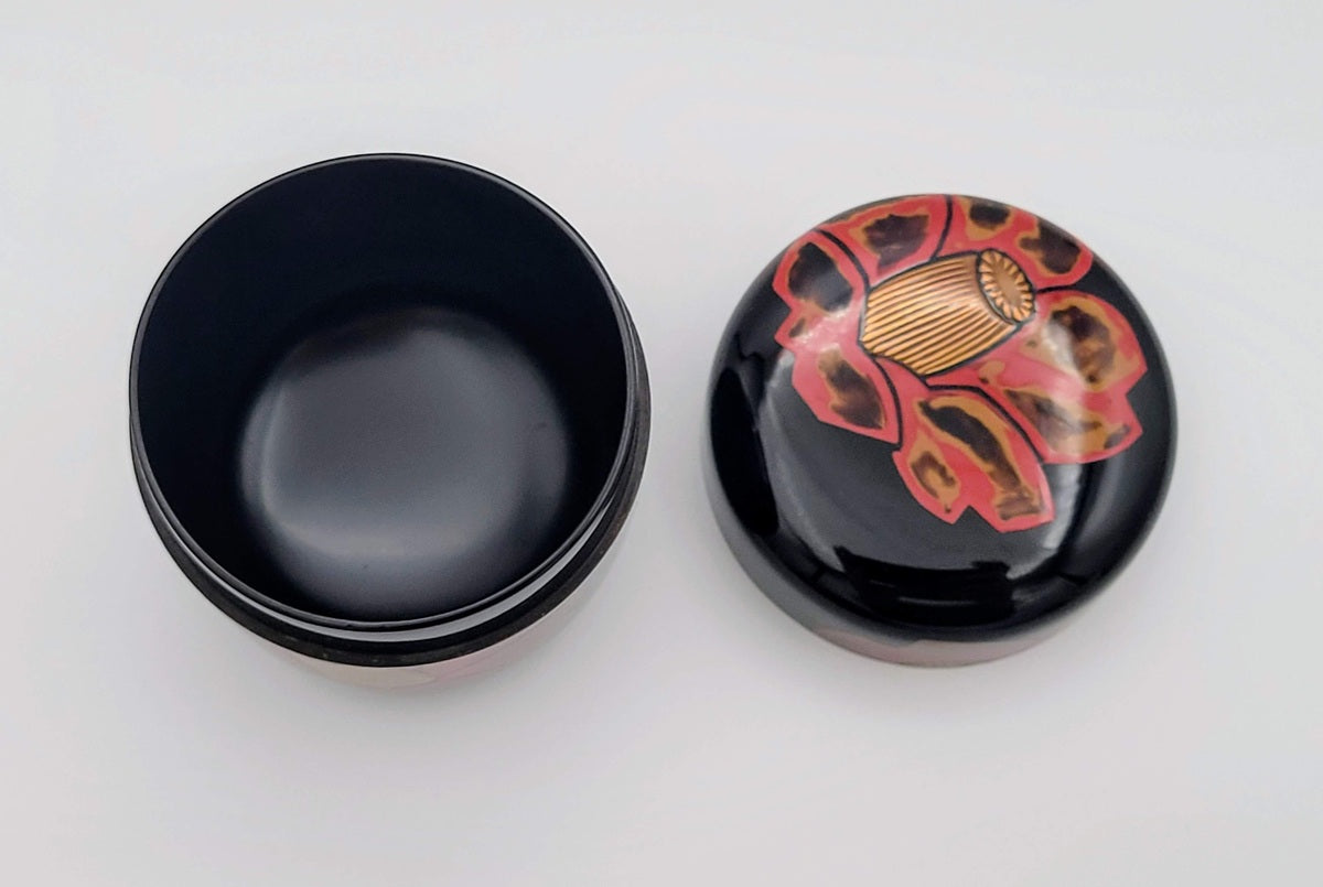 Camellia usucha natsume 椿紋薄茶器 Oshita Kosen